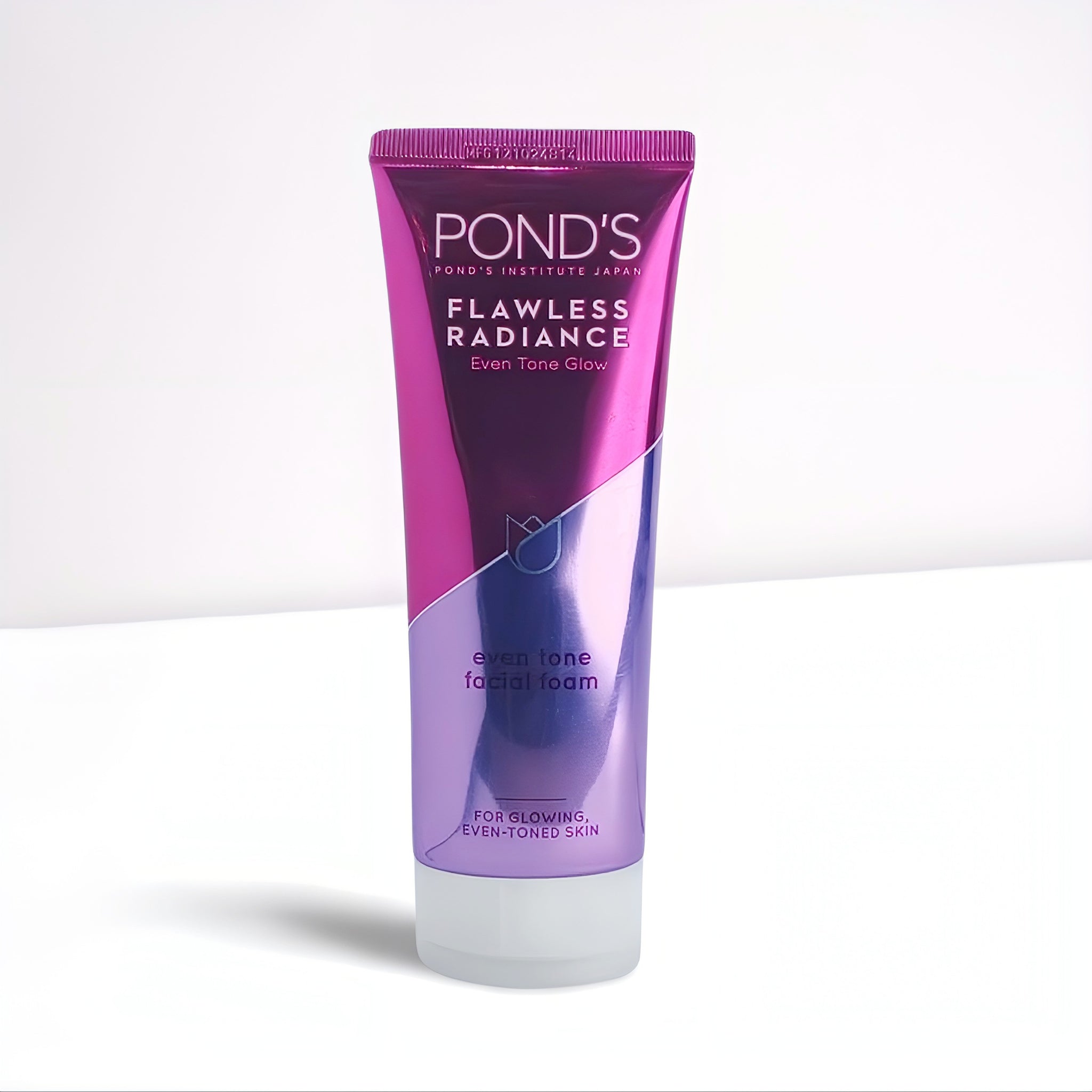 Pond"s Flawless Radiance Even Tone FaceWash 100g